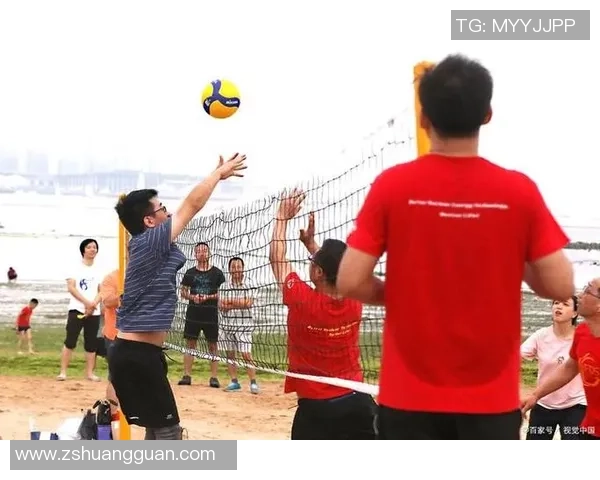 杭州排球队的速度之道:聚焦训练与比赛中的快速反应与配合技巧 杭州排球队的速度之道:聚焦训练与比赛中的快速反应与配合技巧